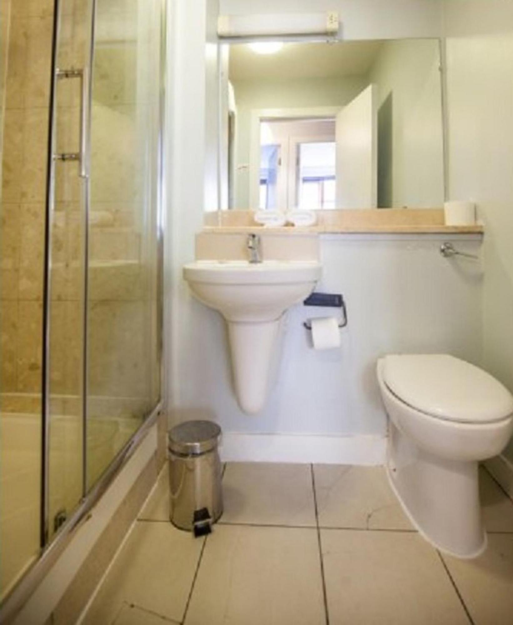 4 Bdr In Holiday home *